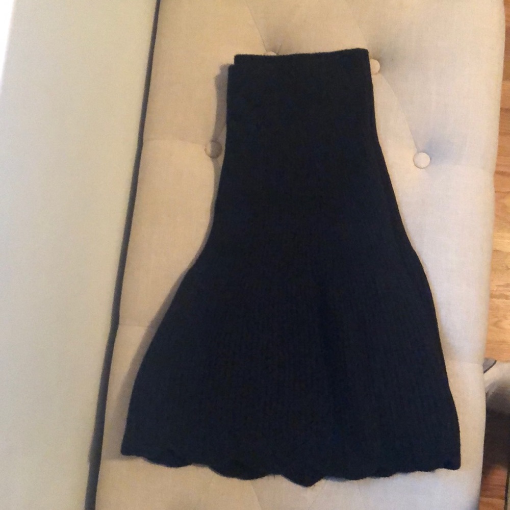 Black pull-on sweater skirt - Picture 5 of 8
